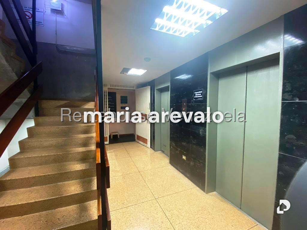 Oficina en Santa Sofía, Caracas – 4