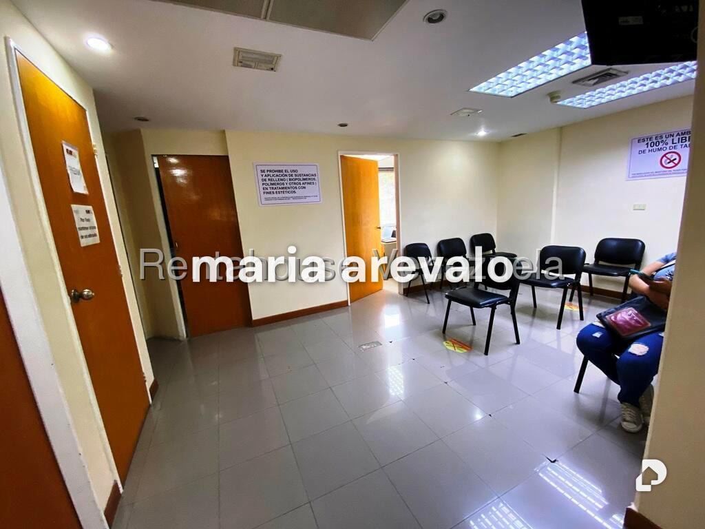Oficina en Santa Sofía, Caracas – 15