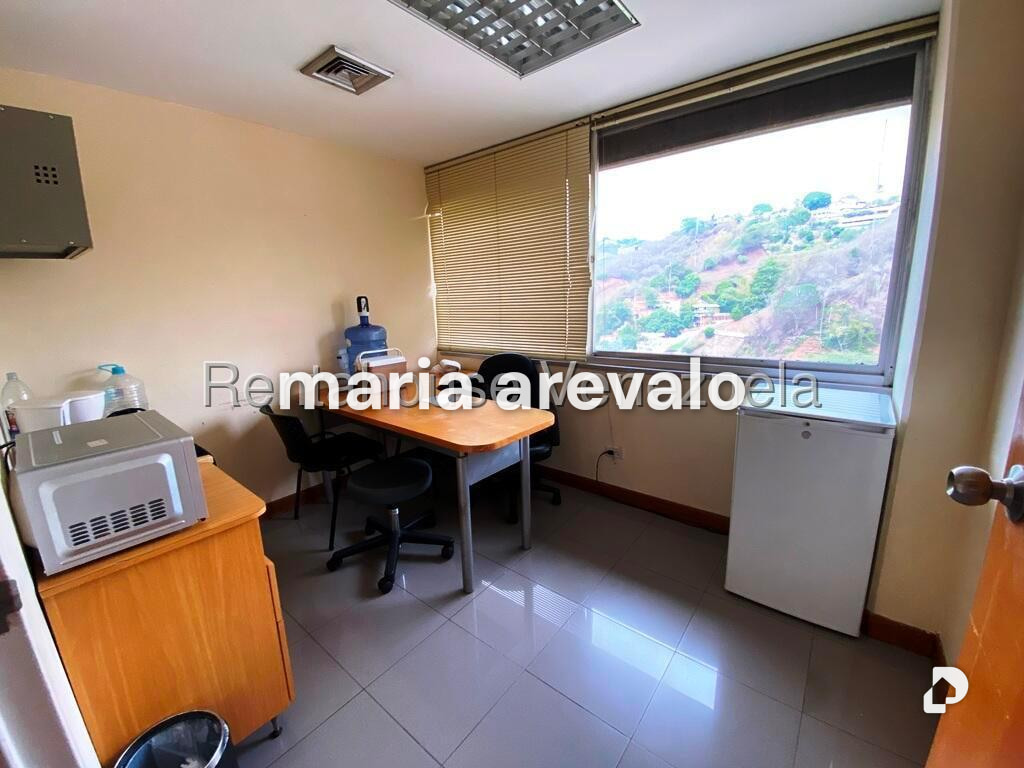 Oficina en Santa Sofía, Caracas – 9