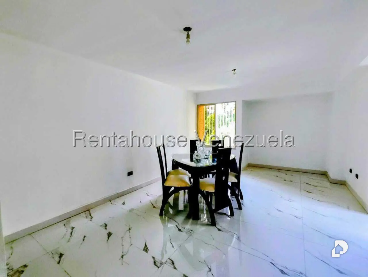 Apartamento en Las Esmeraldas, Caracas – 8