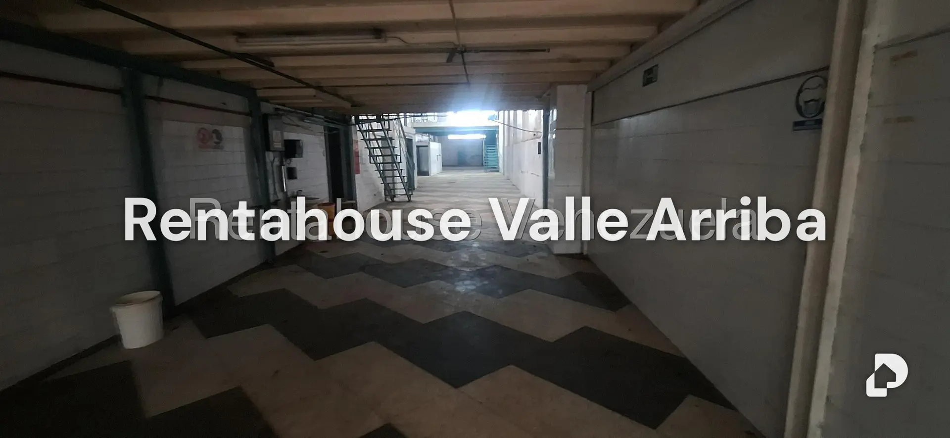 Local comercial en Quinta Crespo, Caracas – 3