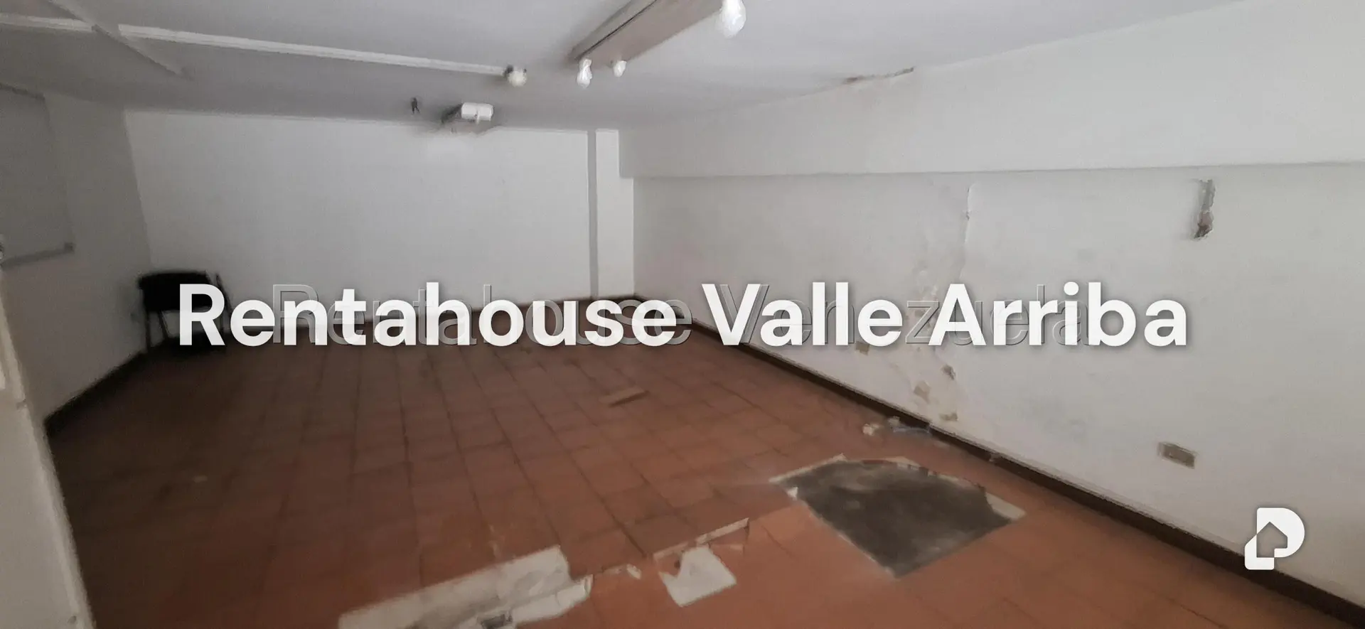 Local comercial en Quinta Crespo, Caracas – 16