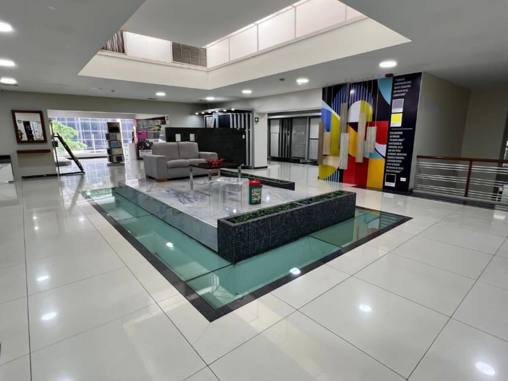 Local comercial en El Bosque, Caracas - 1