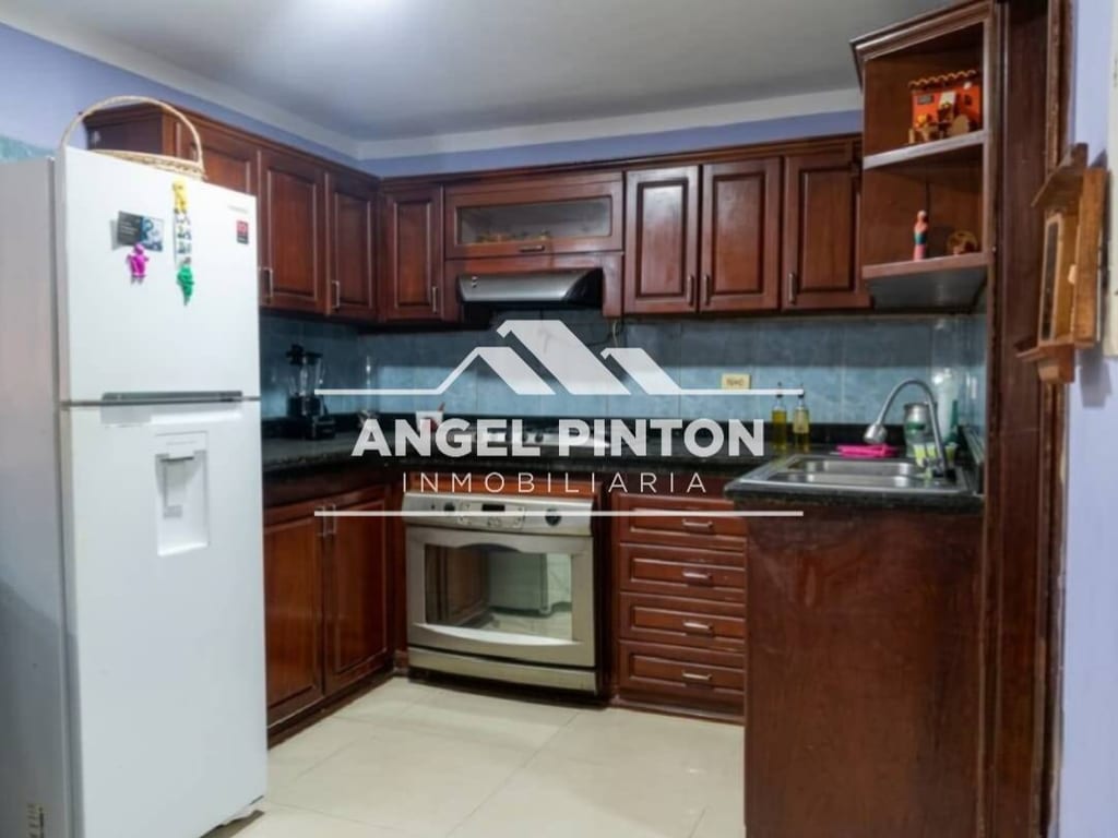 Townhouse en Urbanización La Picola, Maracaibo - 1