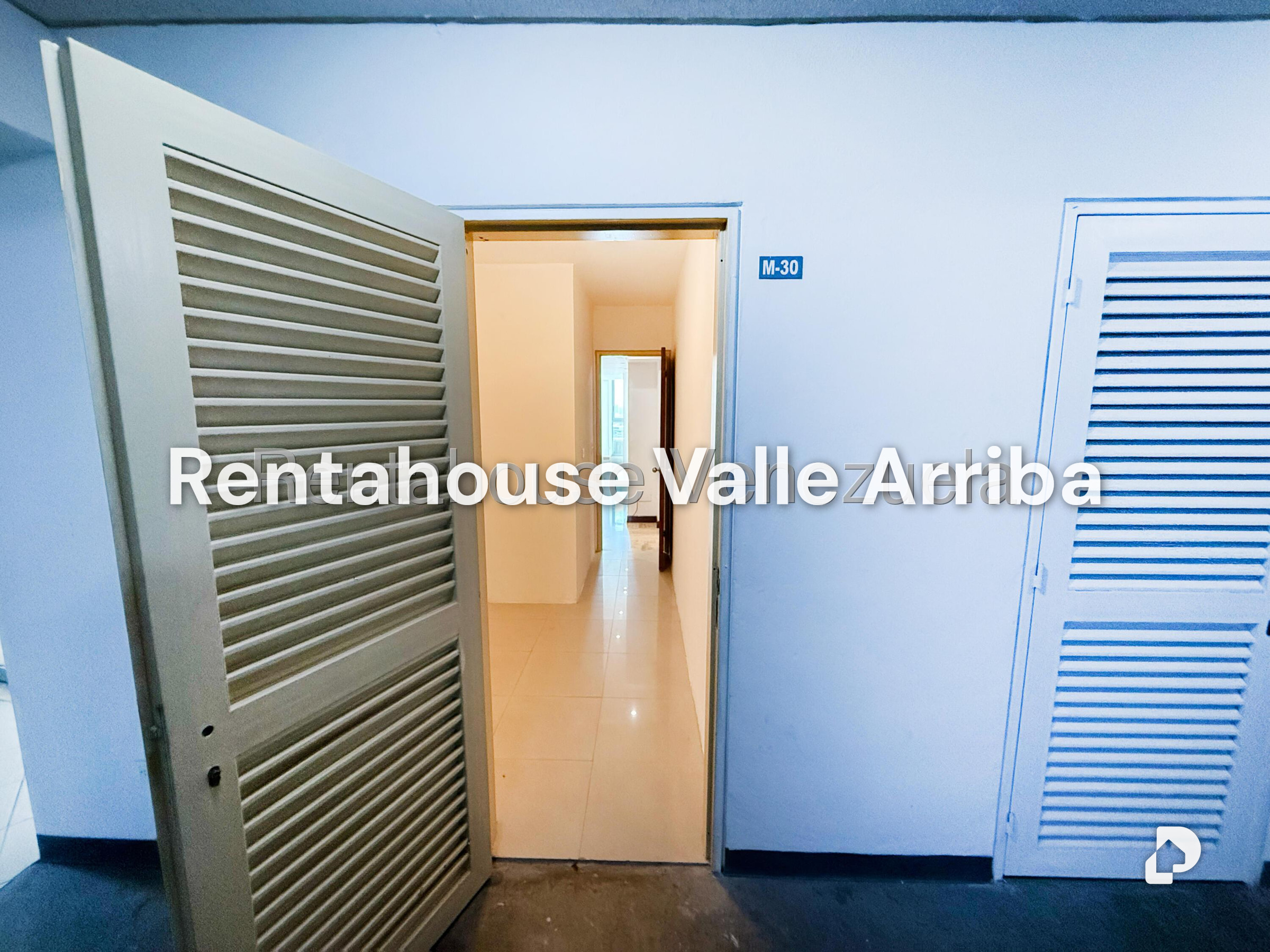 Apartamento en Lomas de Las Mercedes, Caracas