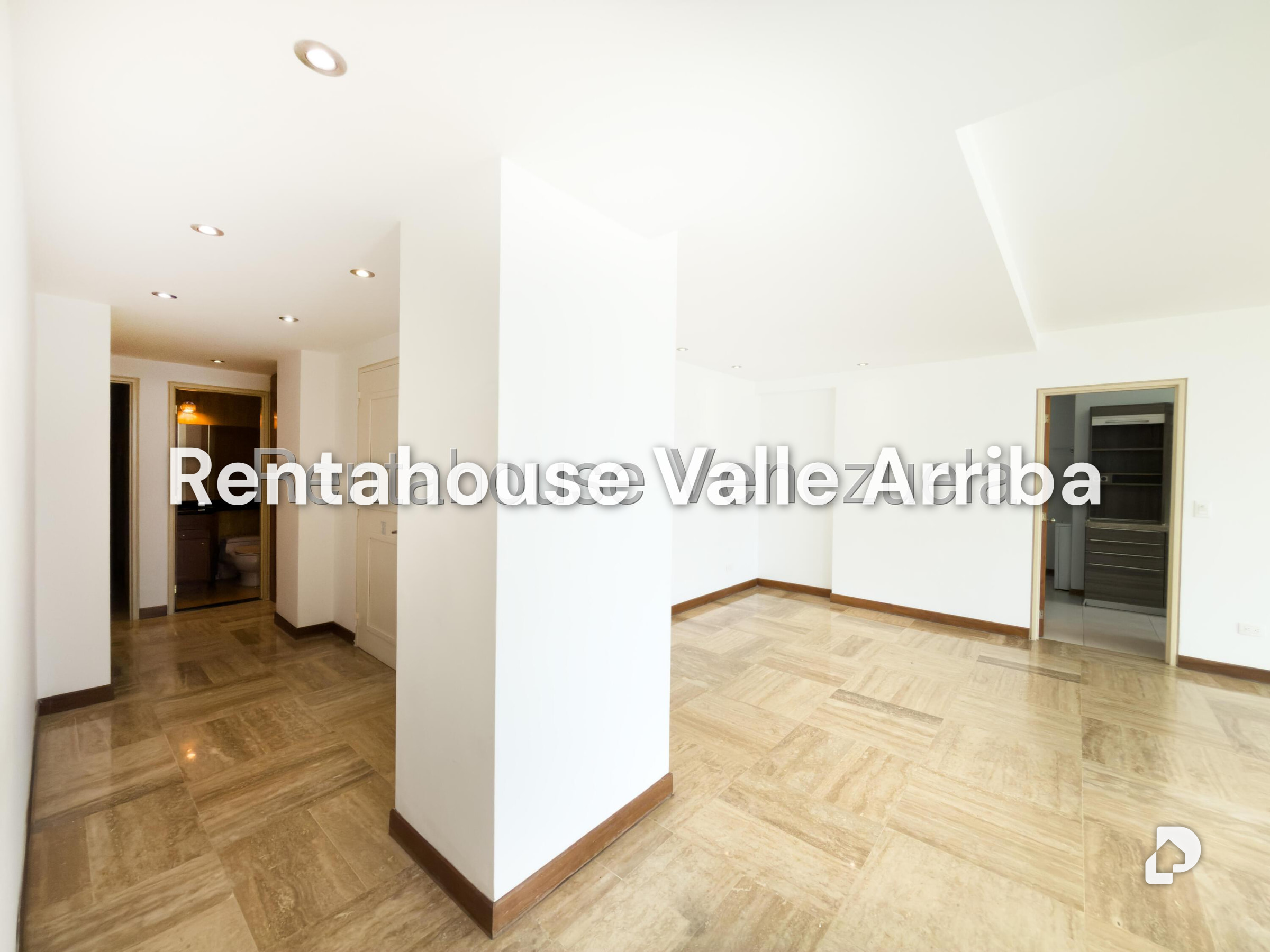 Apartamento en Lomas de Las Mercedes, Caracas
