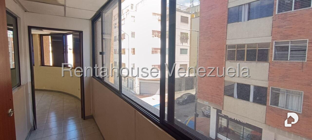 Oficina en Chacao, Caracas – 17