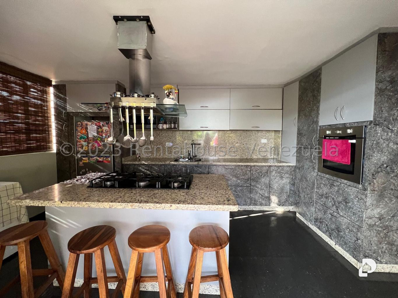 Apartamento en Colinas de La Tahona, Caracas