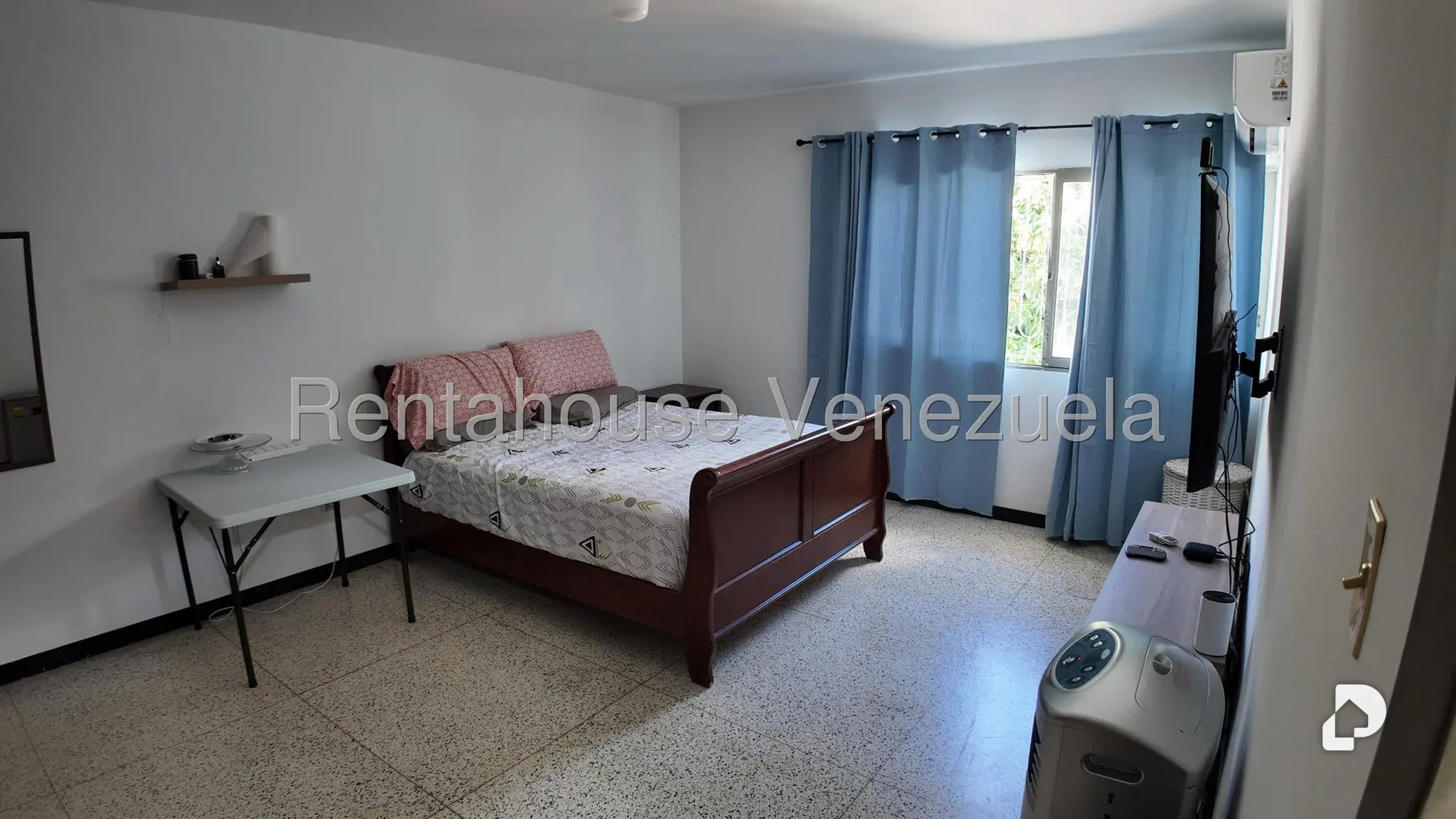 Casa en San Román, Caracas – 23