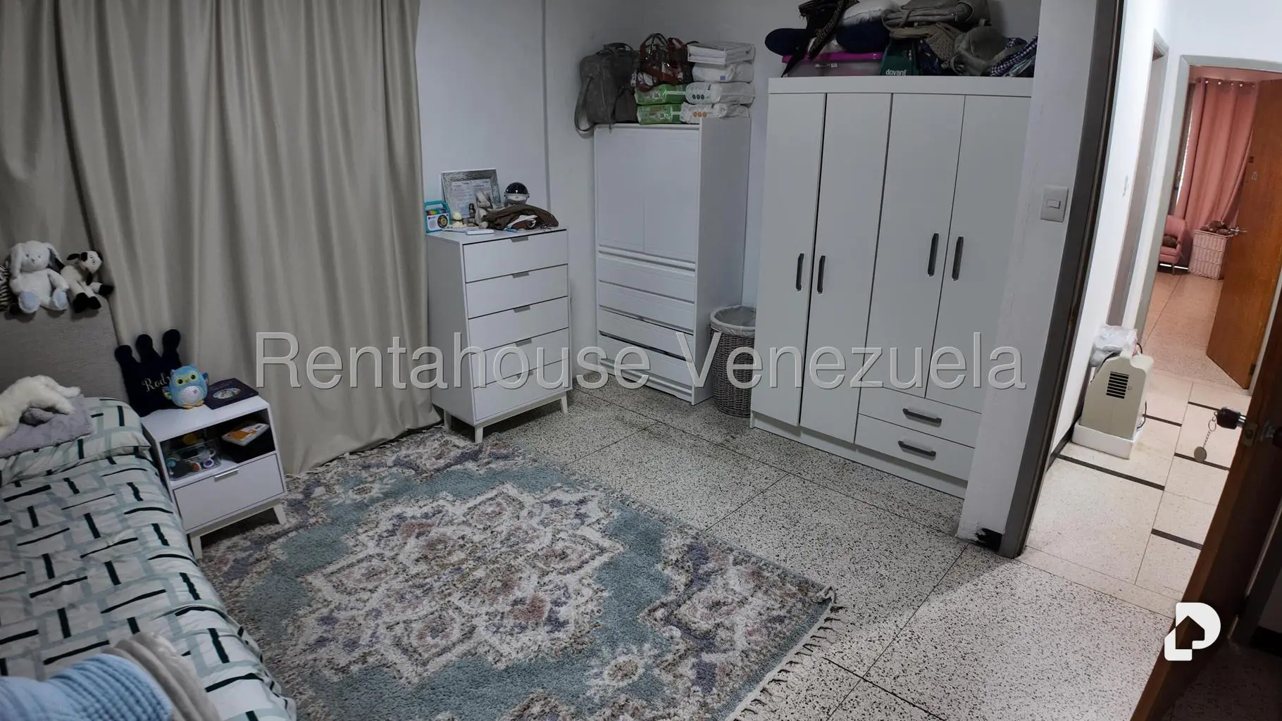 Casa en San Román, Caracas – 27