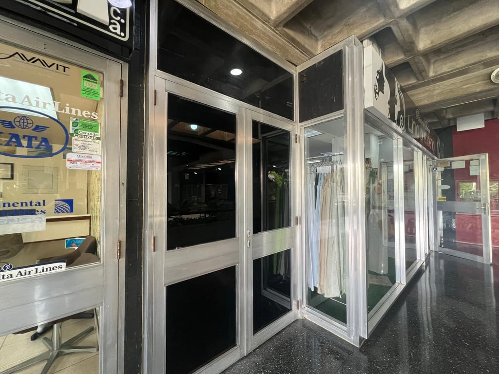 Local comercial en Santa Rosa de Lima, Caracas - 1