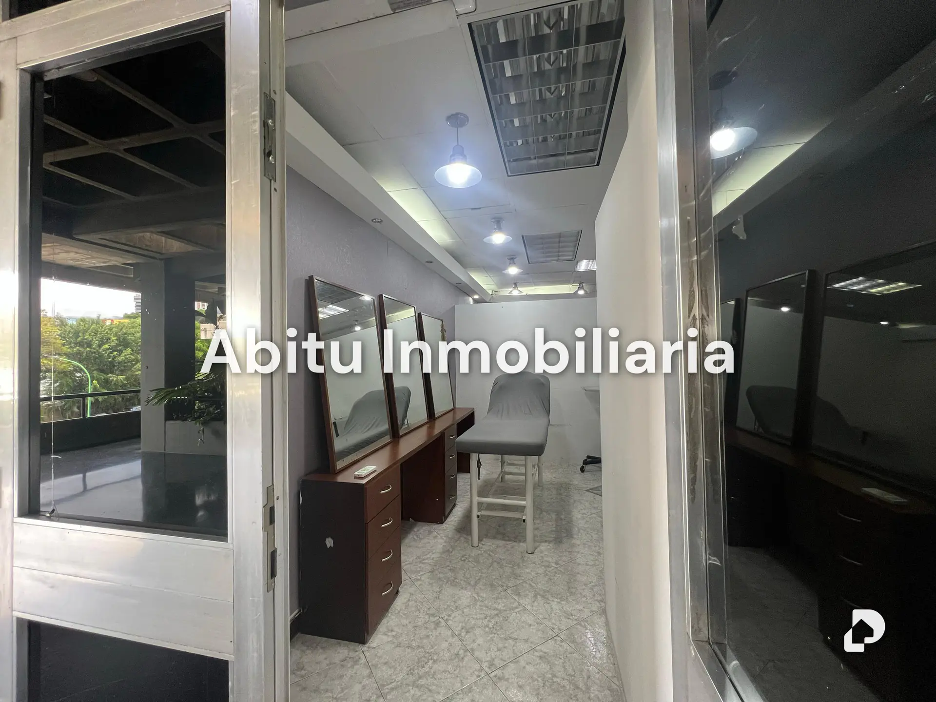 Commercial space in Santa Rosa de Lima, Caracas – 5