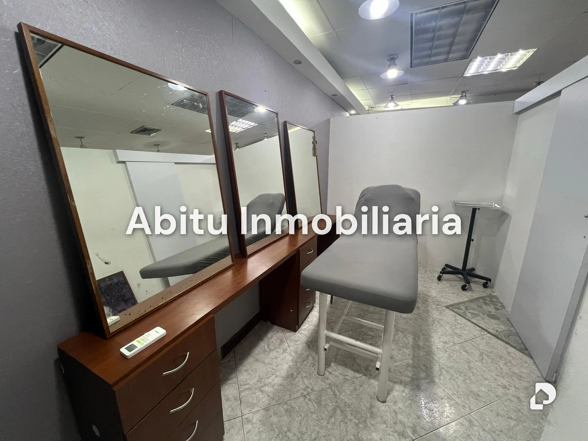 Commercial space in Santa Rosa de Lima, Caracas – 3
