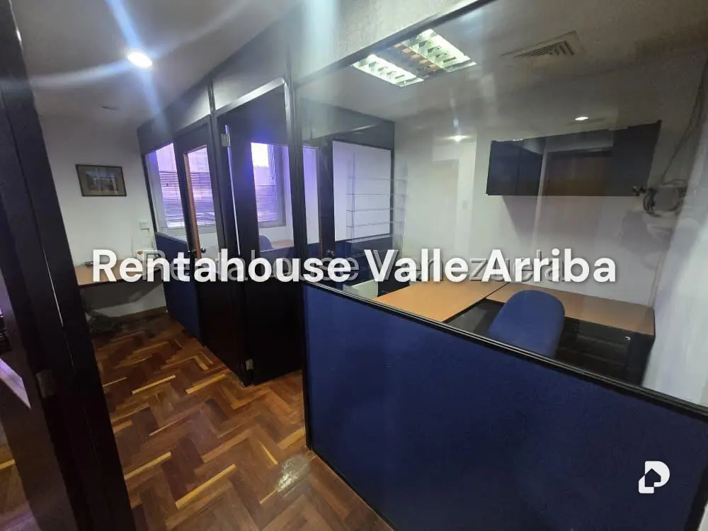 Local comercial en Bello Monte, Caracas – 3