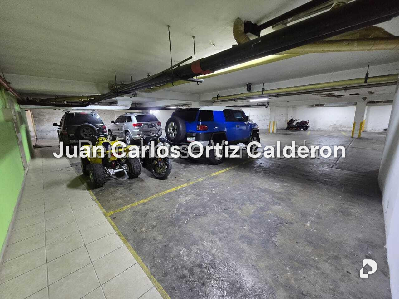 Oficina en Bello Monte, Caracas – 16