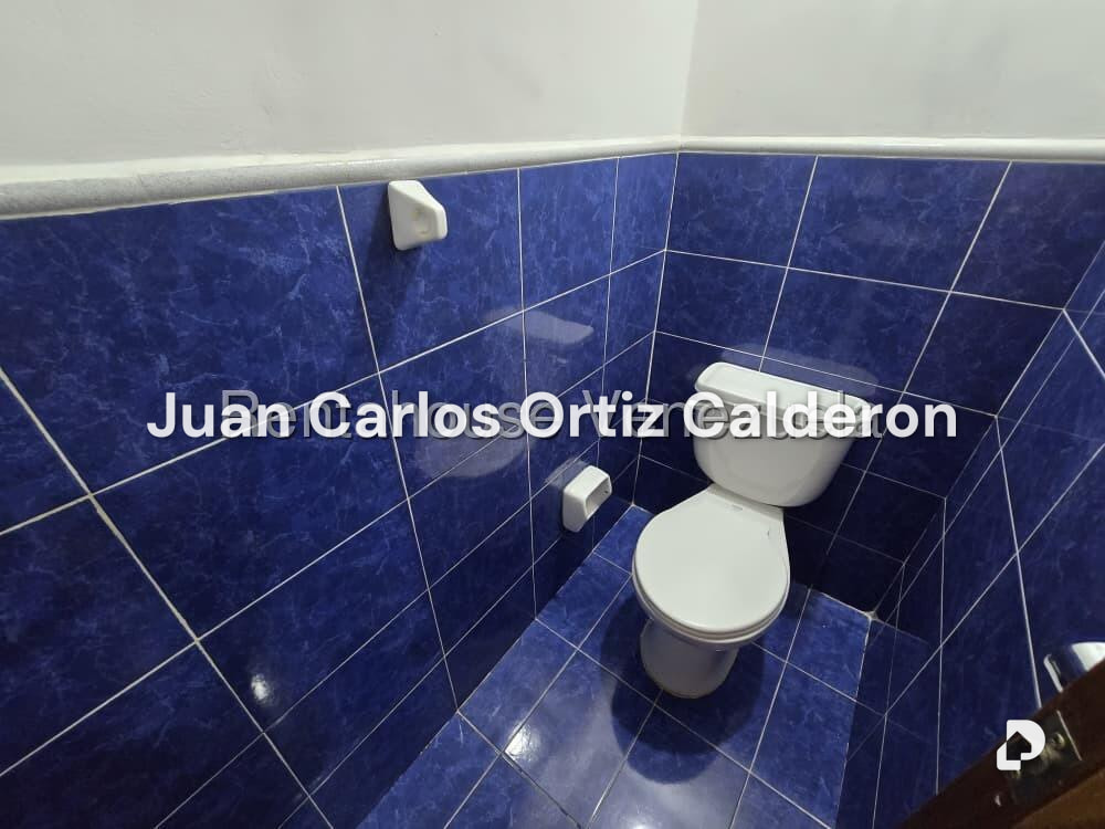 Oficina en Bello Monte, Caracas – 12