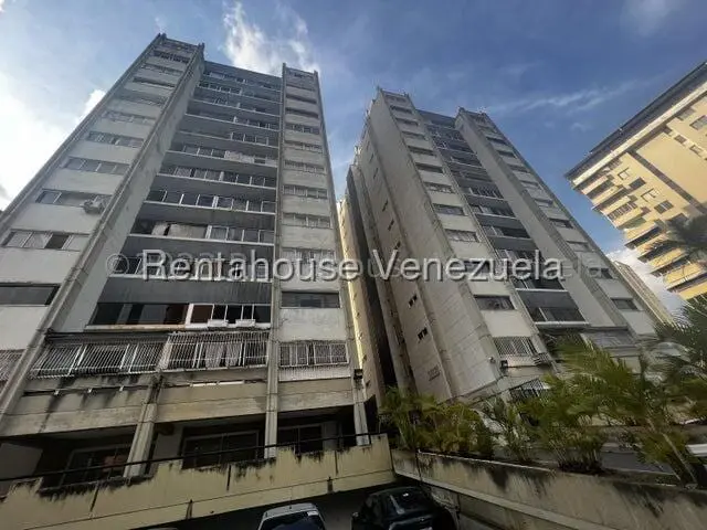 Apartment in Prados del Este, Caracas - 1