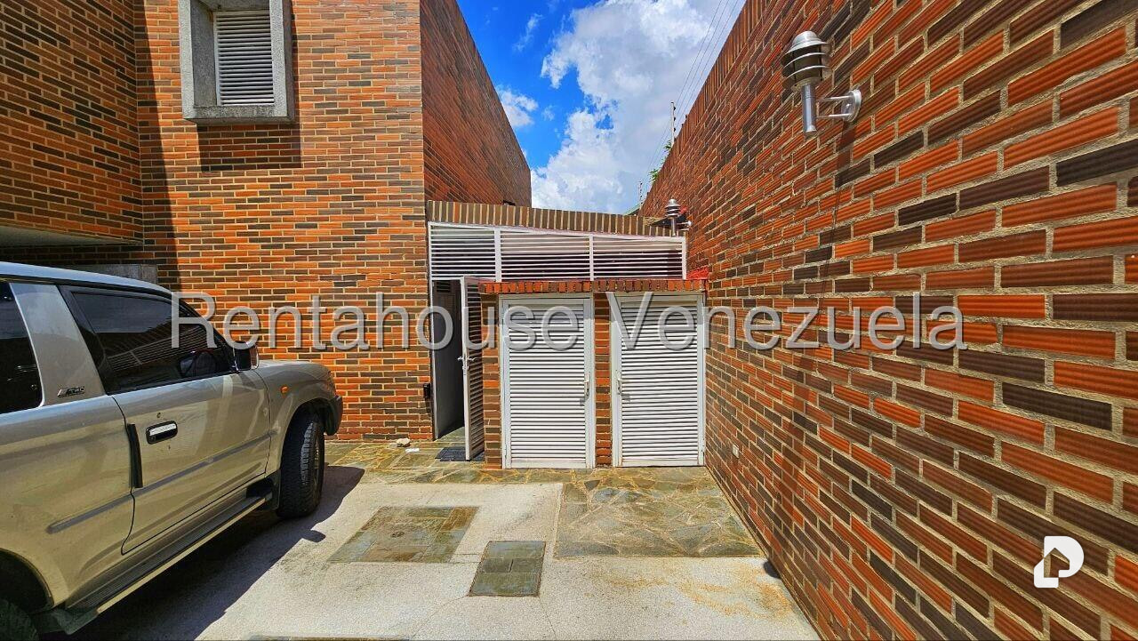 Casa en Cumbres de Curumo, Caracas – 8