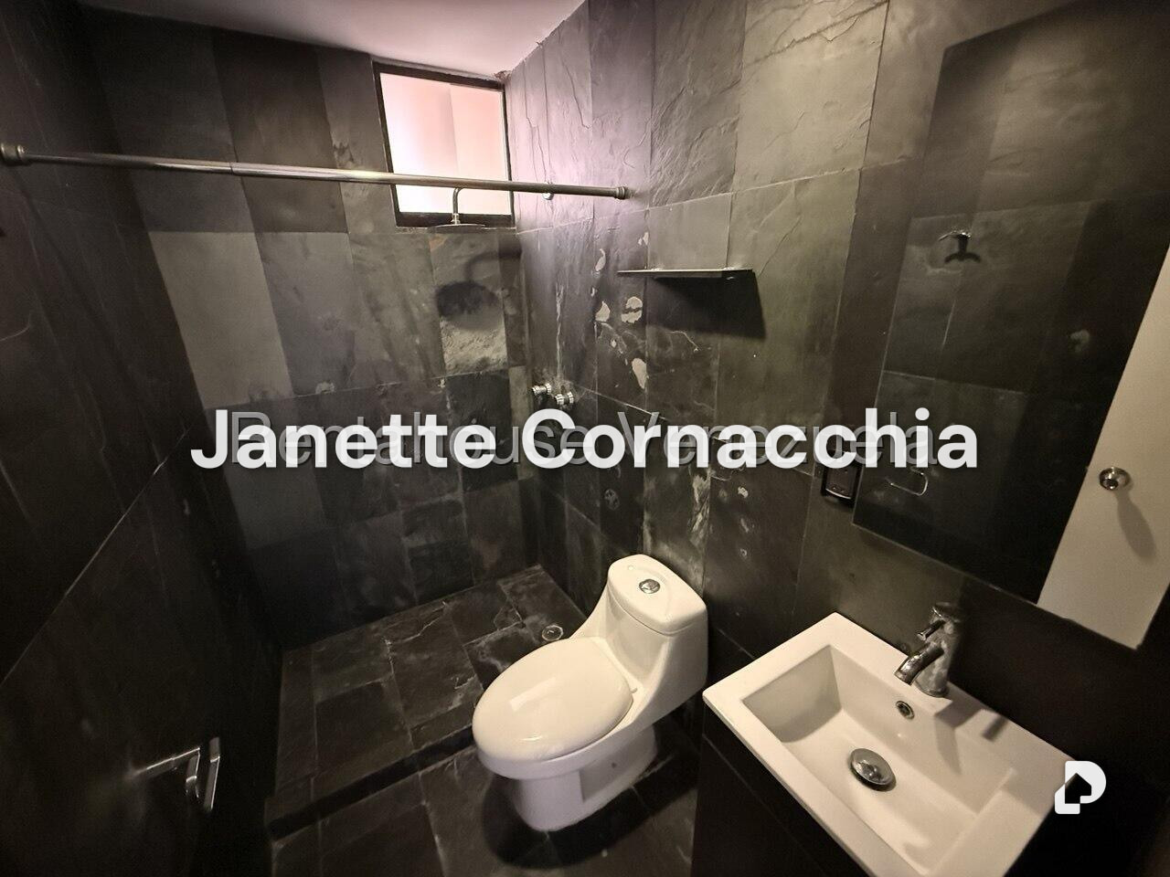 Apartamento en Colinas de La Tahona, Caracas