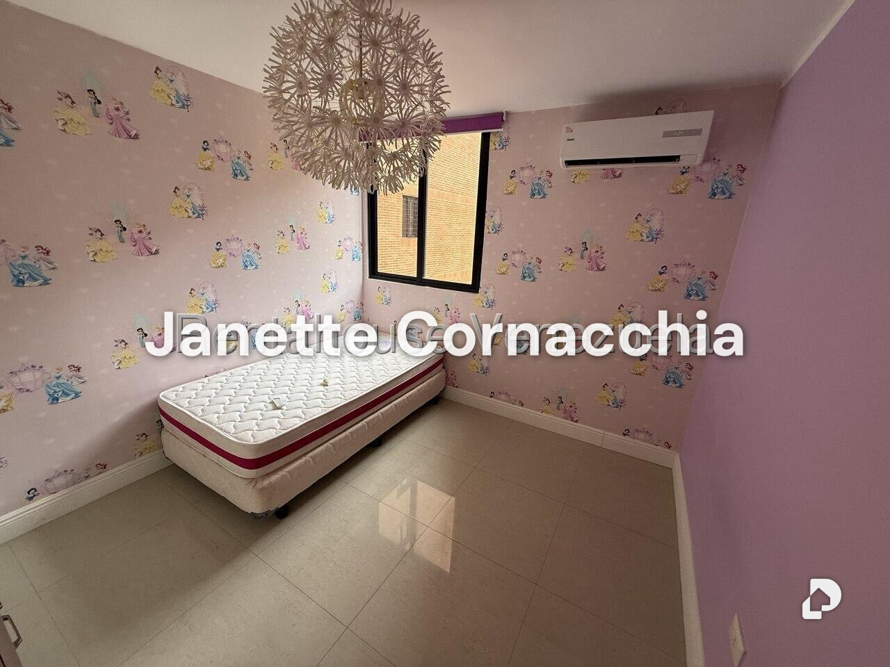 Apartamento en Colinas de La Tahona, Caracas
