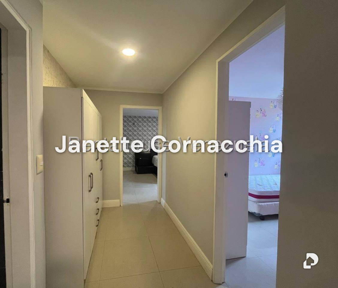Apartamento en Colinas de La Tahona, Caracas