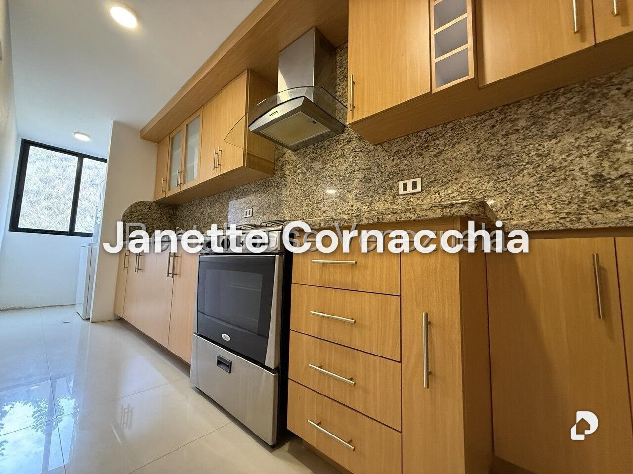 Apartamento en Colinas de La Tahona, Caracas