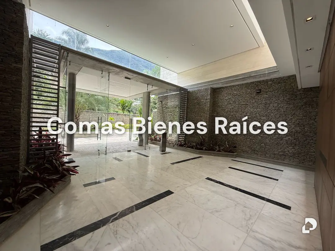 Apartamento en Altamira, Caracas – 2