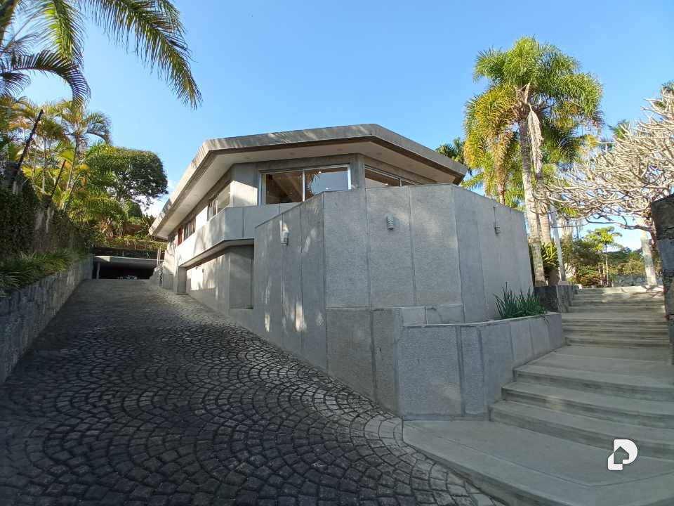 Casa en La Lagunita, Caracas – 29