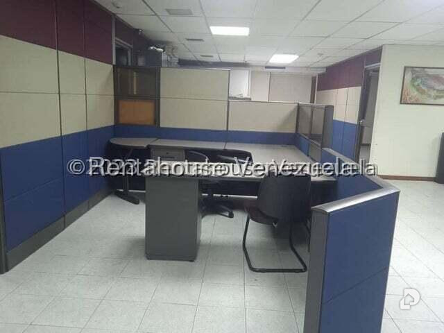 Local comercial en La Urbina, Caracas