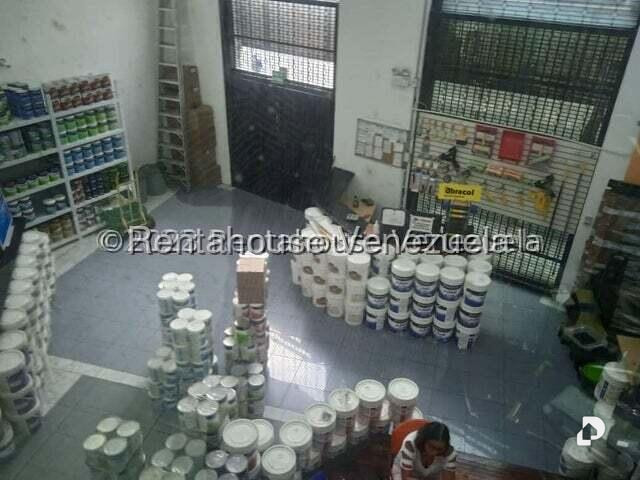 Local comercial en La Urbina, Caracas