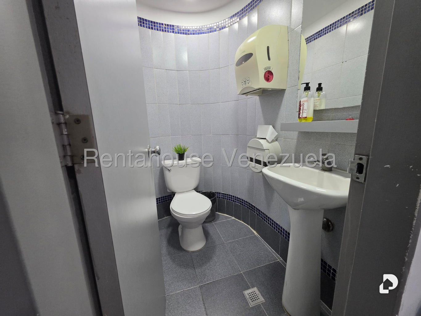 Oficina en El Rosal, Caracas – 29