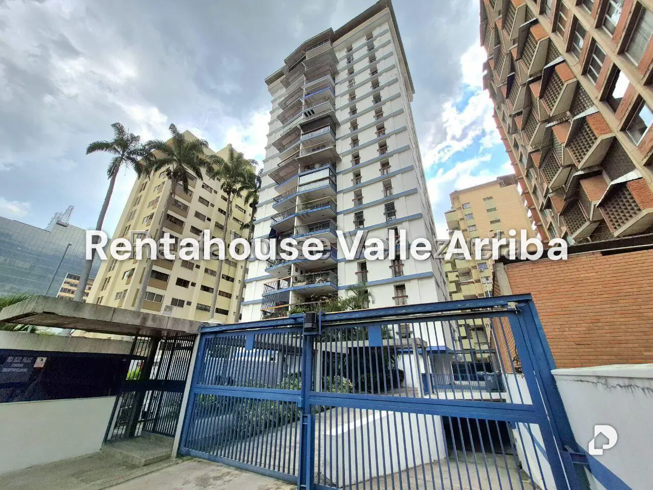 Apartamento en Los Palos Grandes, Caracas – 1