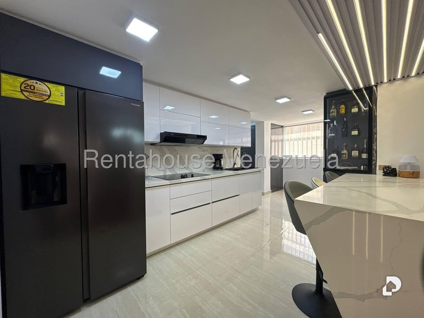 Apartamento en Cumbres de Curumo, Caracas – 4