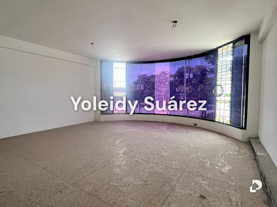 Local comercial en Los Guayos – 9