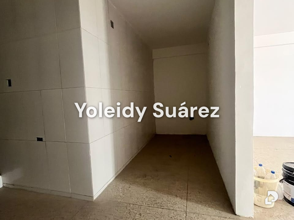 Local comercial en Los Guayos – 10