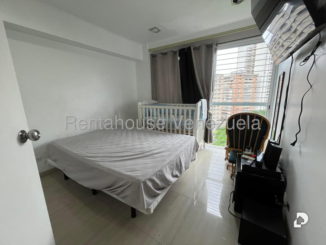 Apartamento en San Bernardino, Caracas – 12