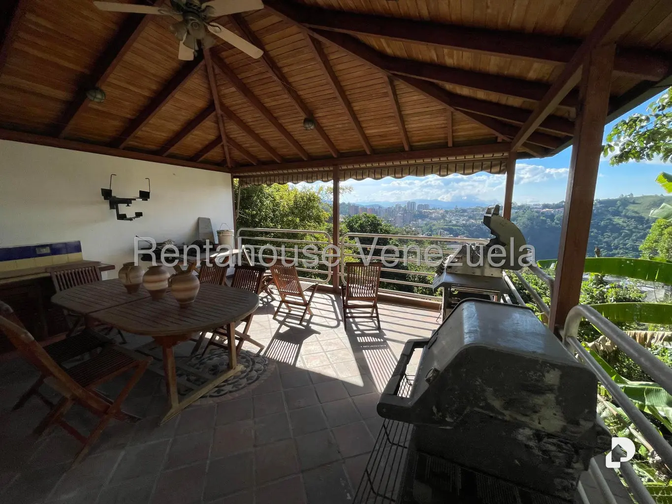 Casa en Los Naranjos (del Cafetal), Caracas – 18