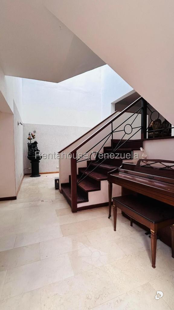 Casa en Lomas de Chuao, Caracas – 2