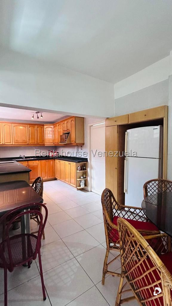 Casa en Lomas de Chuao, Caracas – 14