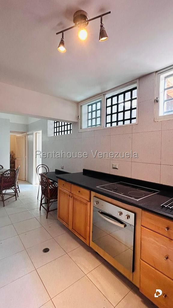 Casa en Lomas de Chuao, Caracas – 18