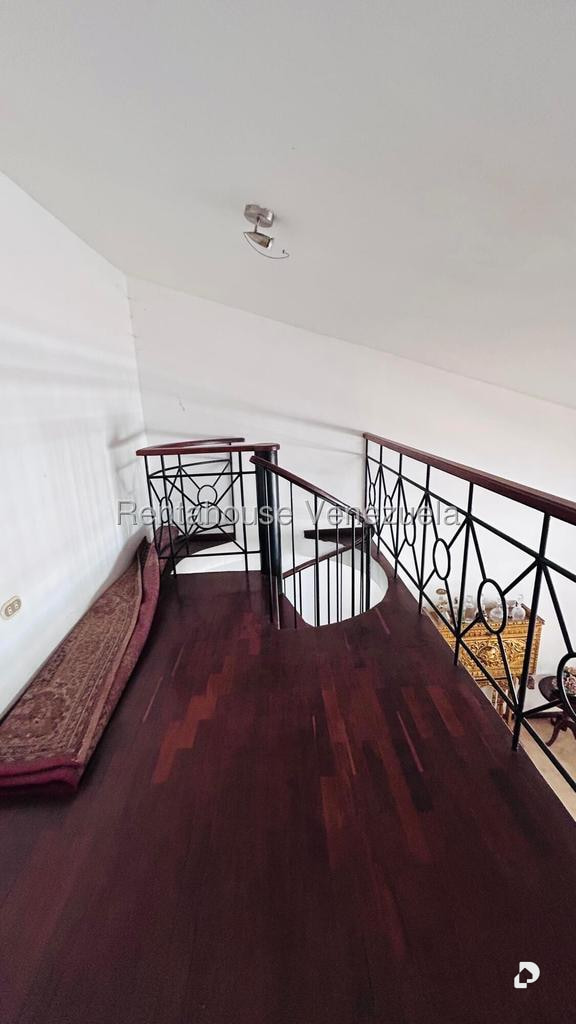 Casa en Lomas de Chuao, Caracas – 9