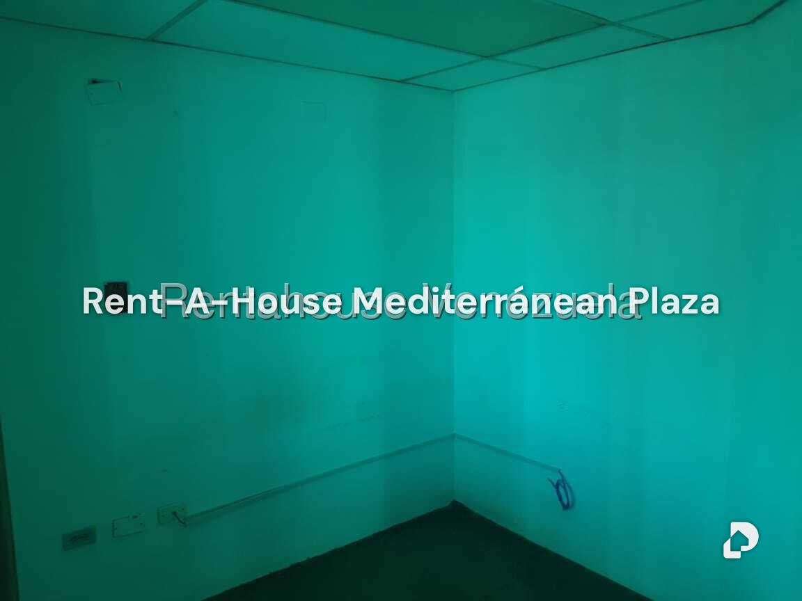Office in Zona Industrial, Valencia – 29