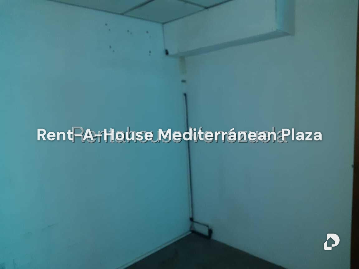 Office in Zona Industrial, Valencia – 7