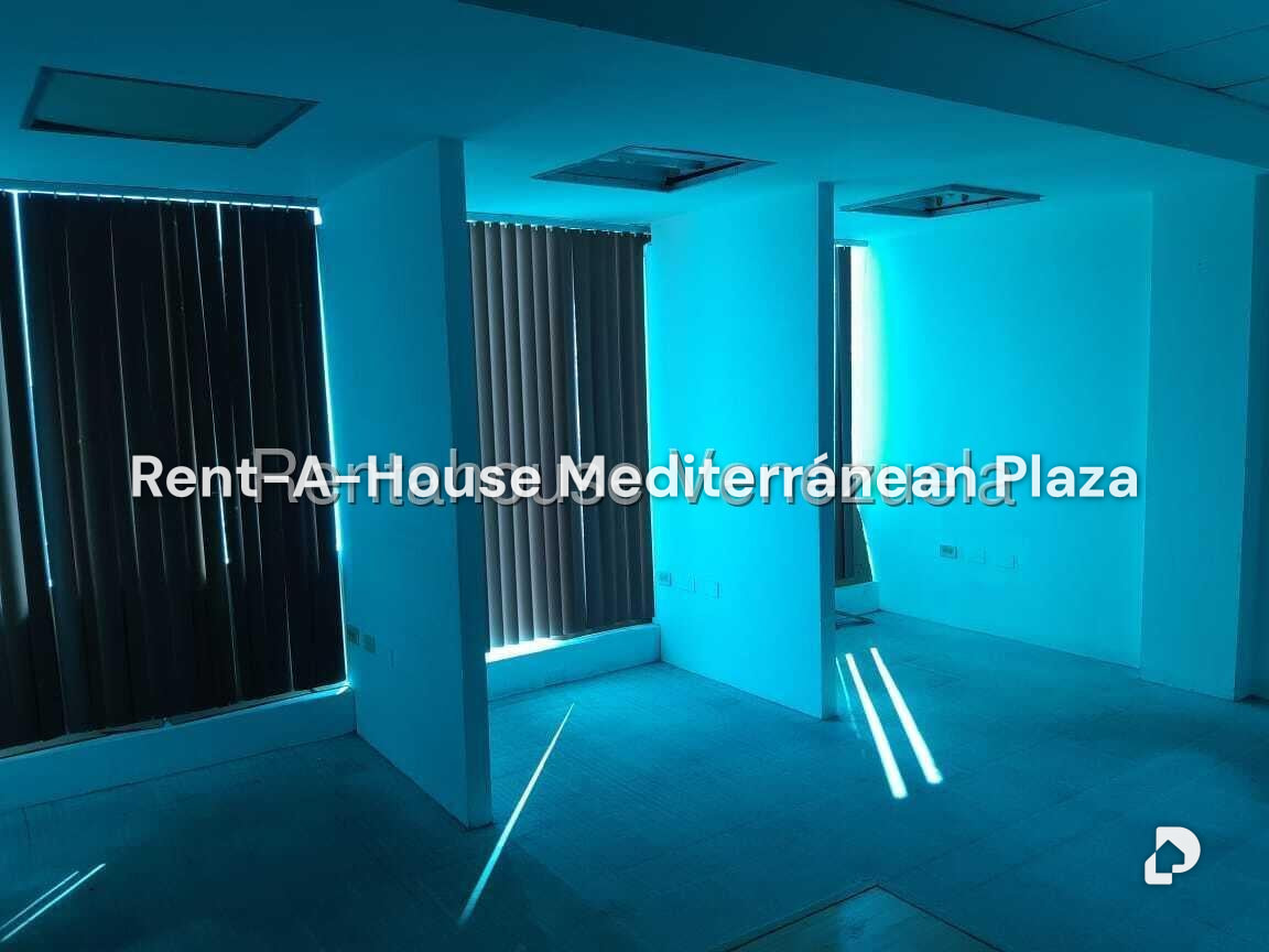 Office in Zona Industrial, Valencia – 12