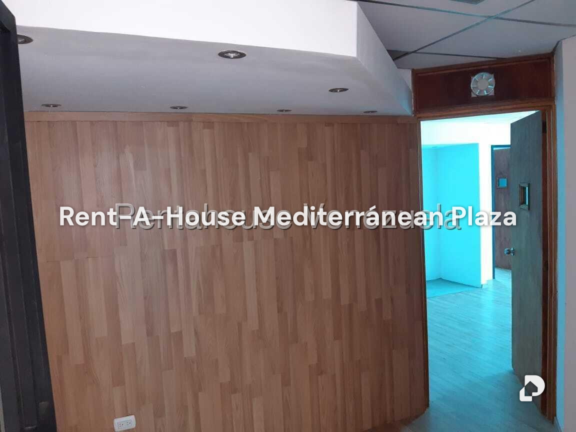 Office in Zona Industrial, Valencia – 24