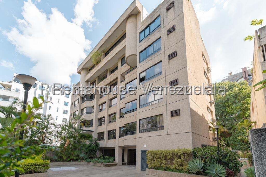 Apartment in Colinas de Valle Arriba, Caracas - 1