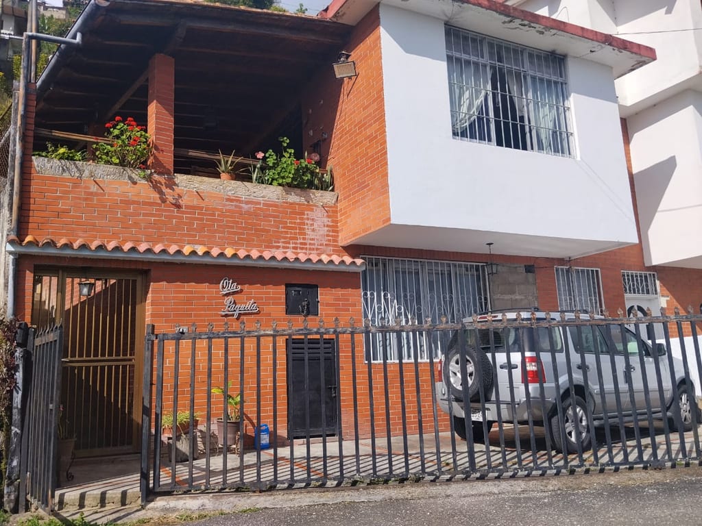 Apartamento en Sector El Amarillo, Altos Mirandinos - 1