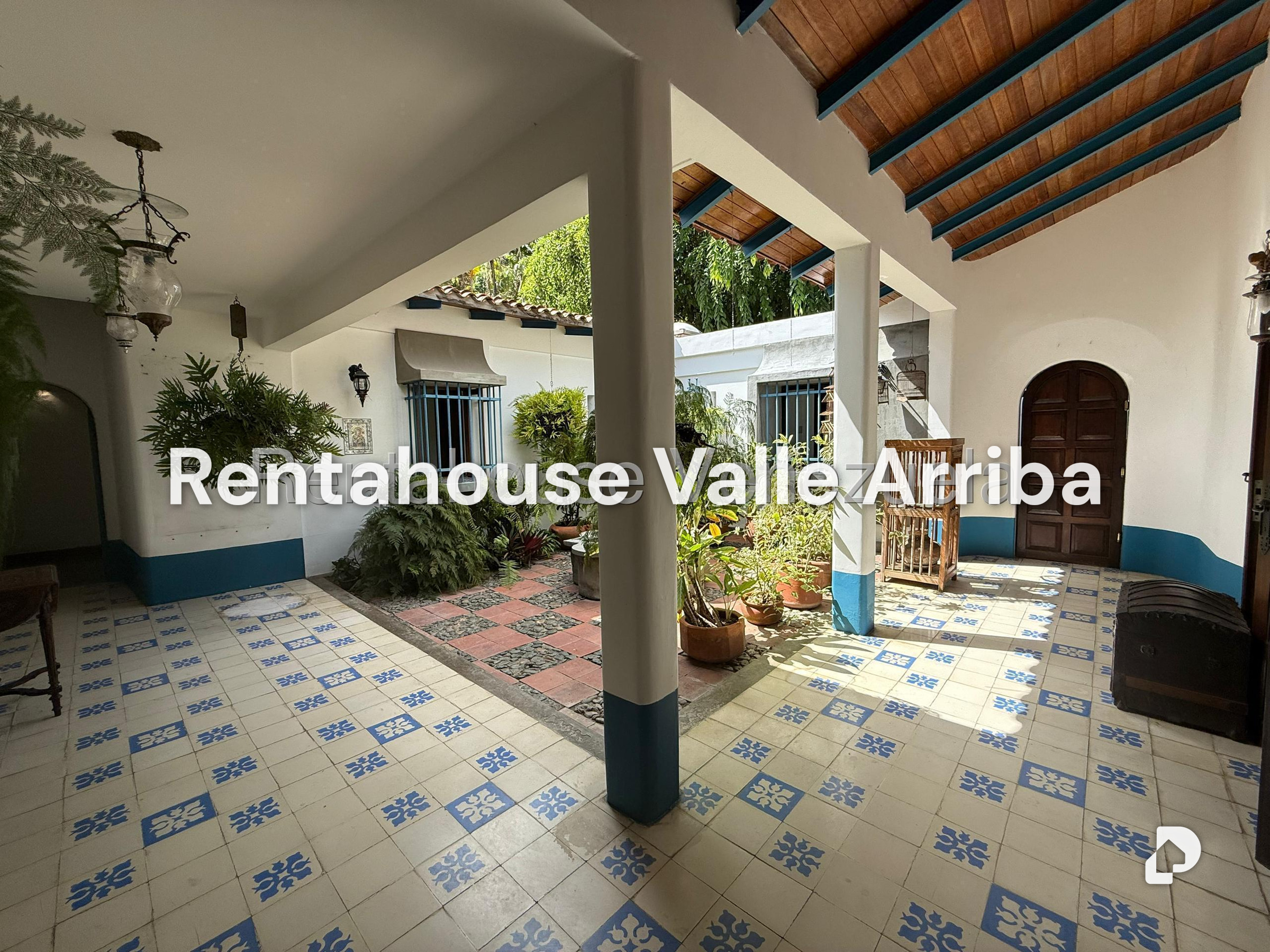 Casa en Cerro Verde, Caracas – 9