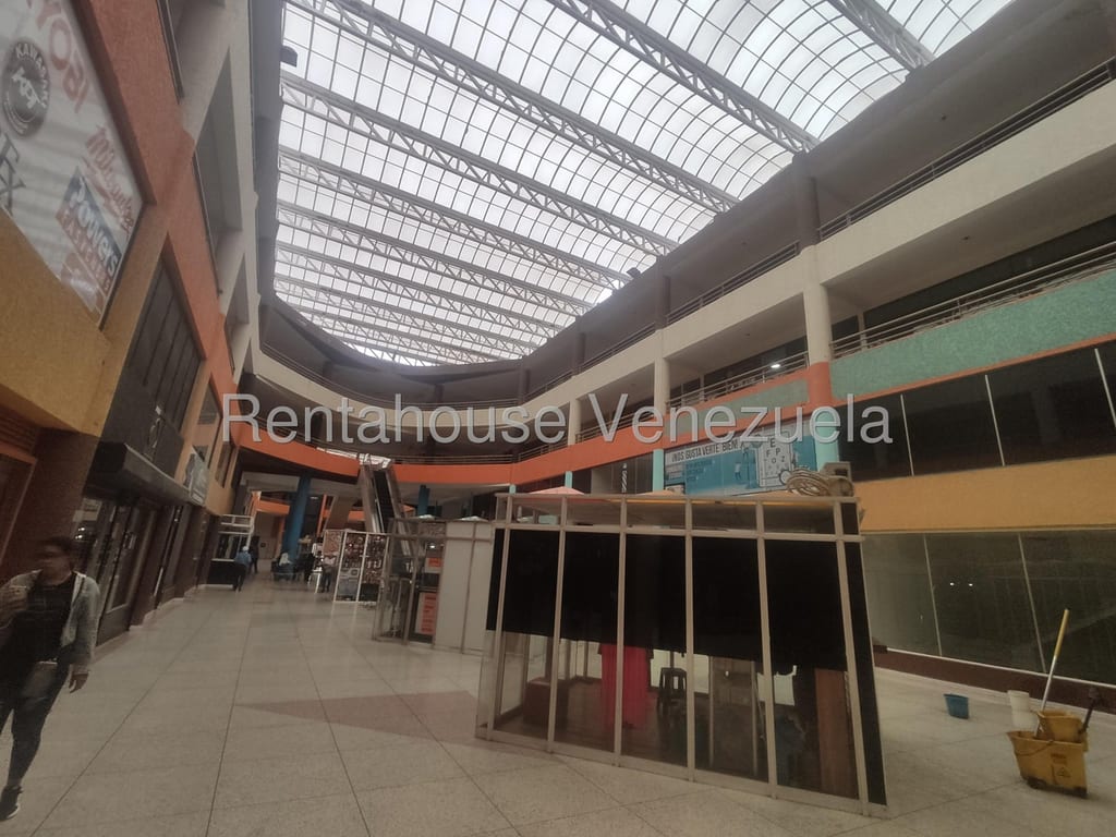 Local comercial en Guacara - 1