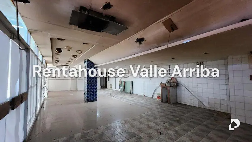 Local comercial en Los Chaguaramos, Caracas – 3